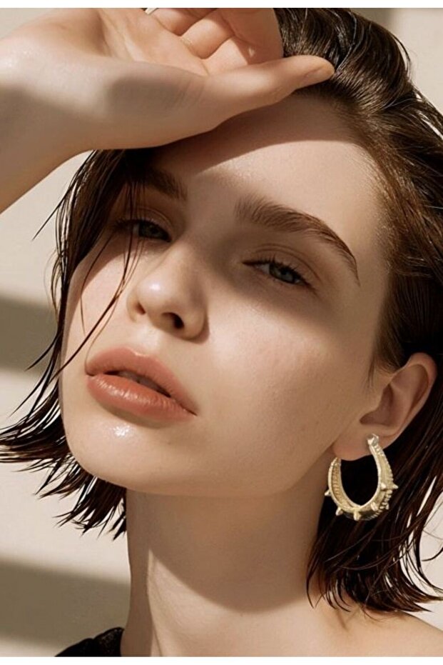 Figured Gold Yellow Color Special Design Earrings