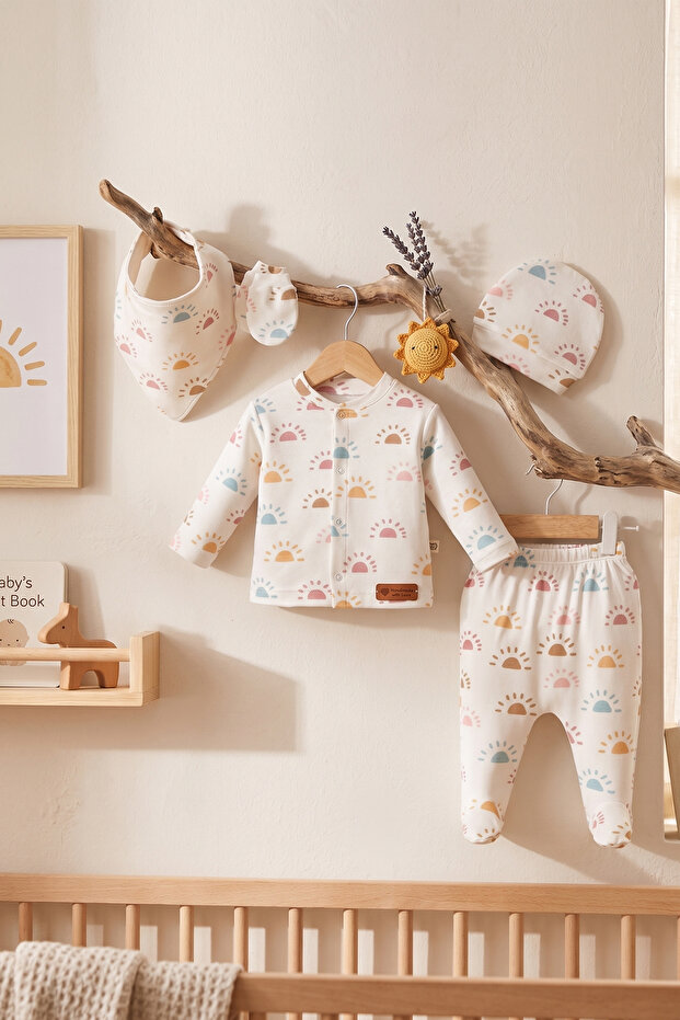 Colorful Sun Patterned Organic 100% Cotton 5-Piece Hospital Discharge Set