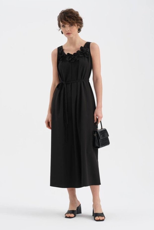 Women's Long Dress with Floral Detail on the Front and Lined Design