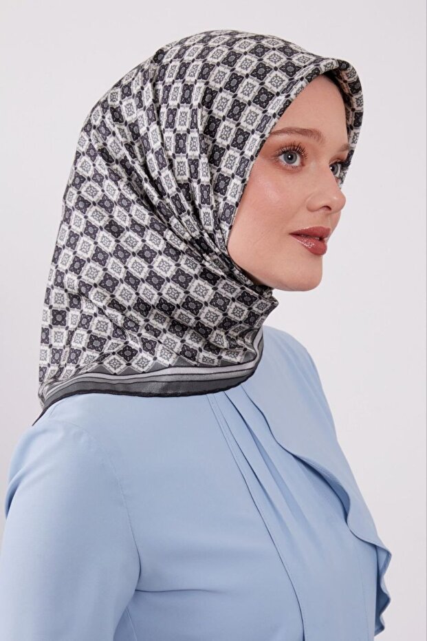 Geometric Pattern Sparkling Crystal Scarf - 3