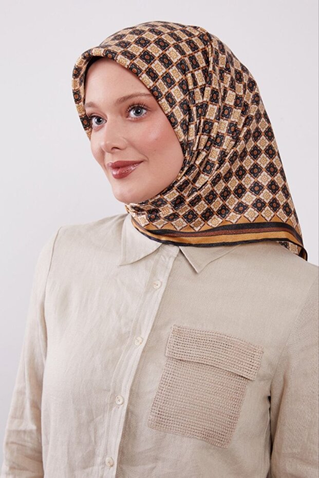 Geometric Pattern Sparkling Crystal Scarf - 2