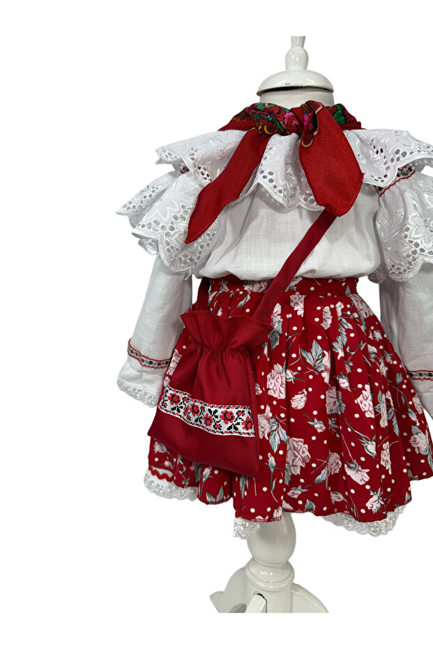 Costum tradițional - 2