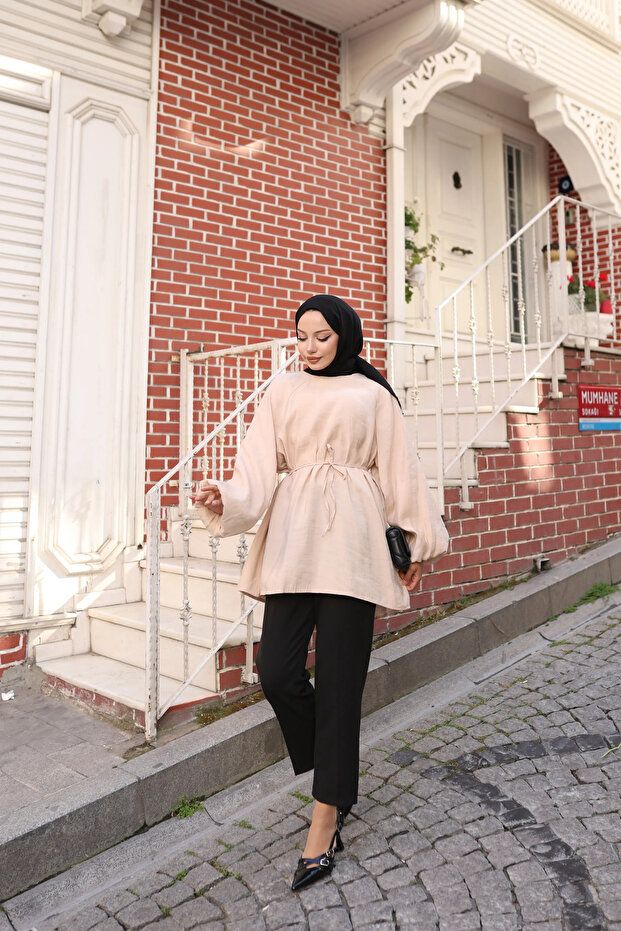 Balloon Sleeve and Waist-Tied Flowy Tunic