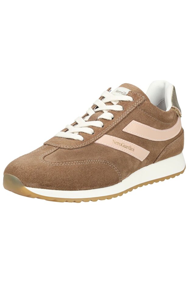 Sneaker - 1