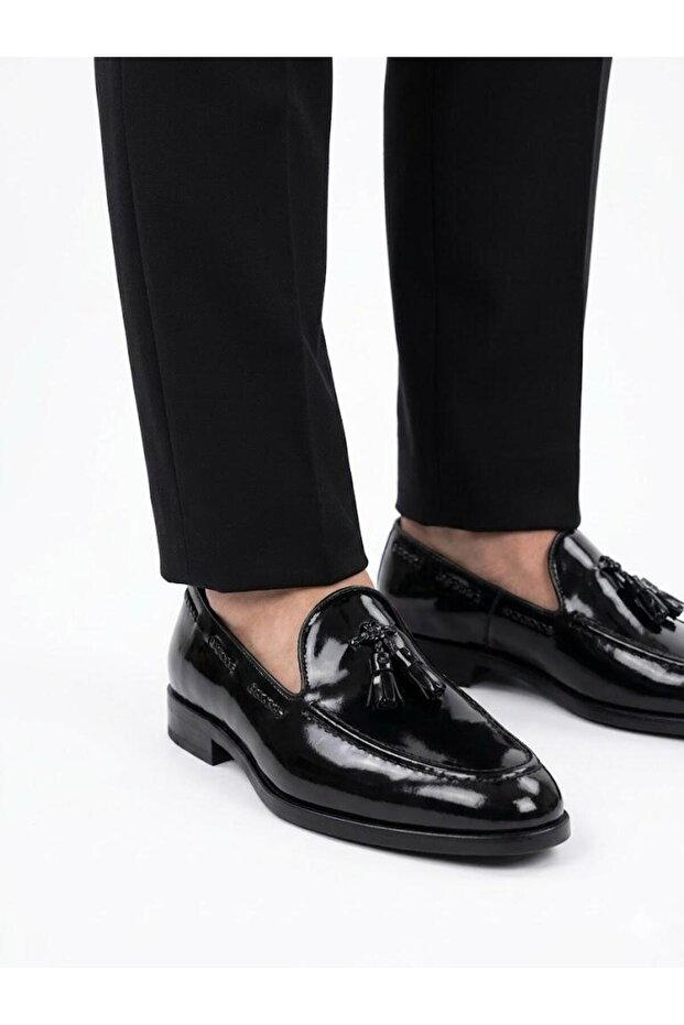 Men's Black Genuine Leather Loafer with Tassel Detail