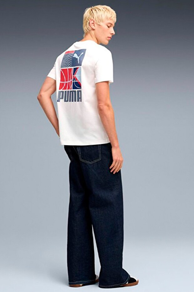 GRAPHIC Tee - 3