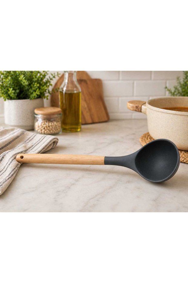 Ladle / kitchen serving spoon