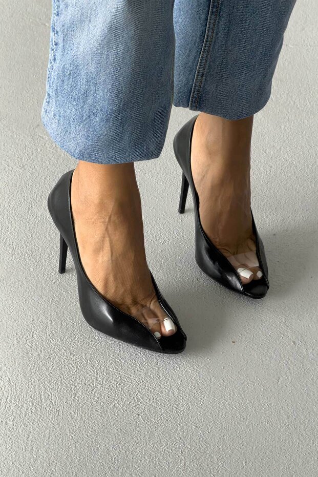 Loan Transparent Detailed Black Mat
