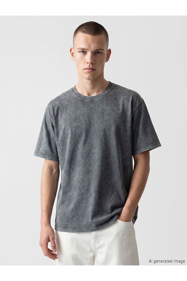 Esvab • Modern & Distinctive Standard Fit Zero Roba Collar Washed Men's T-Shirt