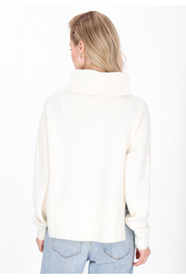 Sweater - 4