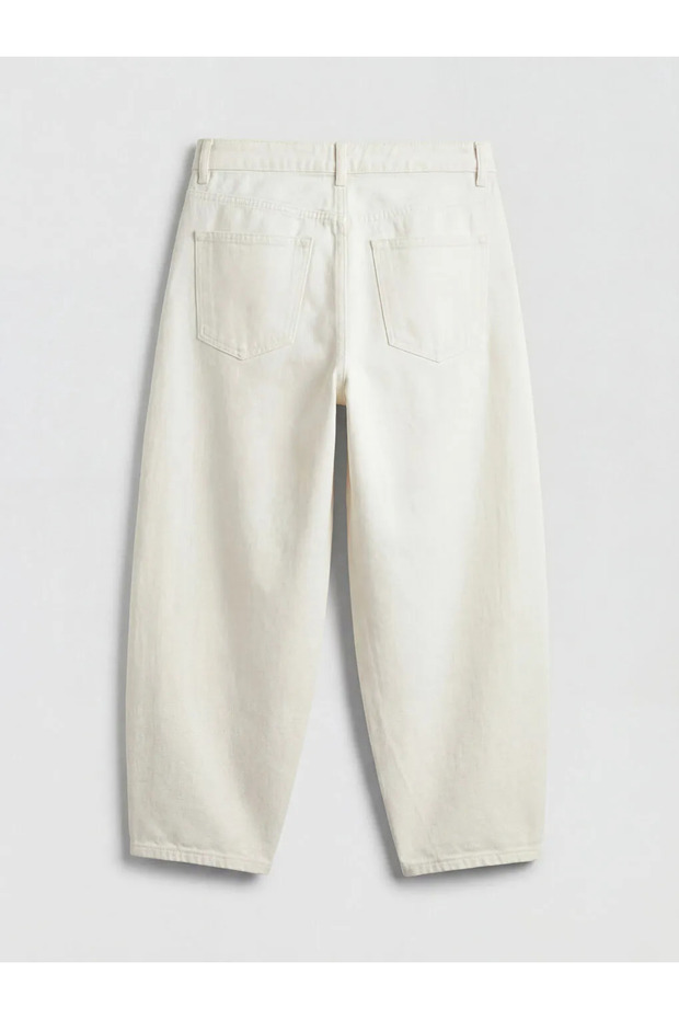 White Barrel Fit Women's Jean Pants