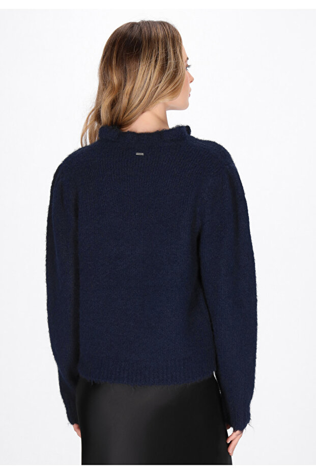 Sweater - 4