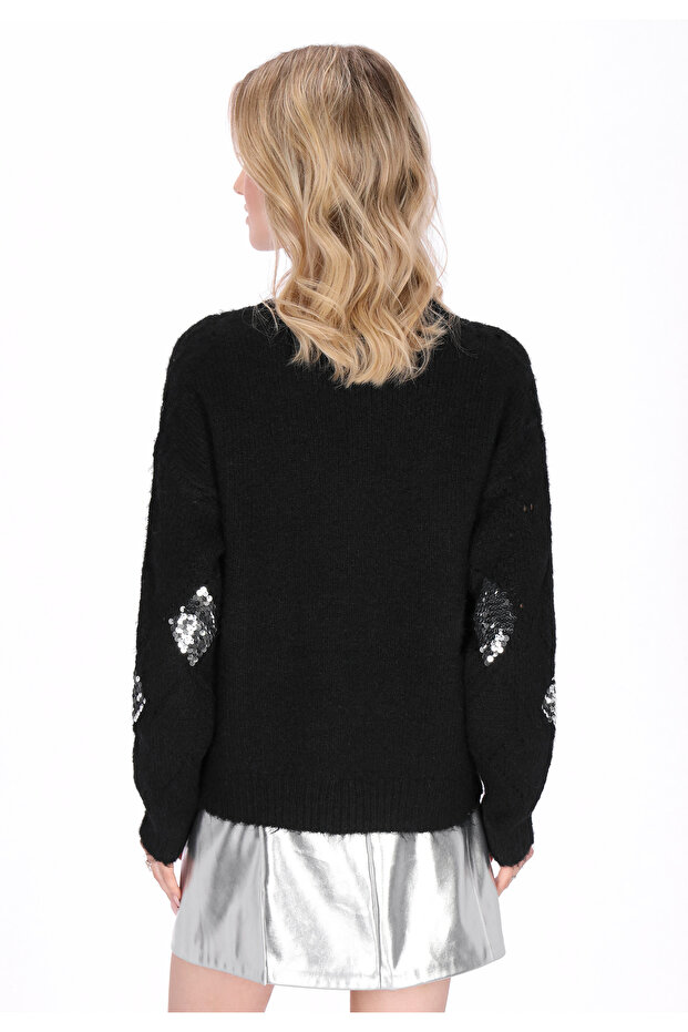 Sweater - 4