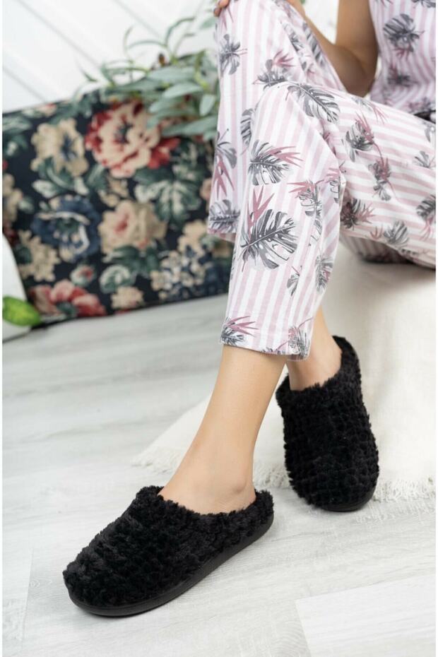 13666 Women's House Slippers Winter Slippers