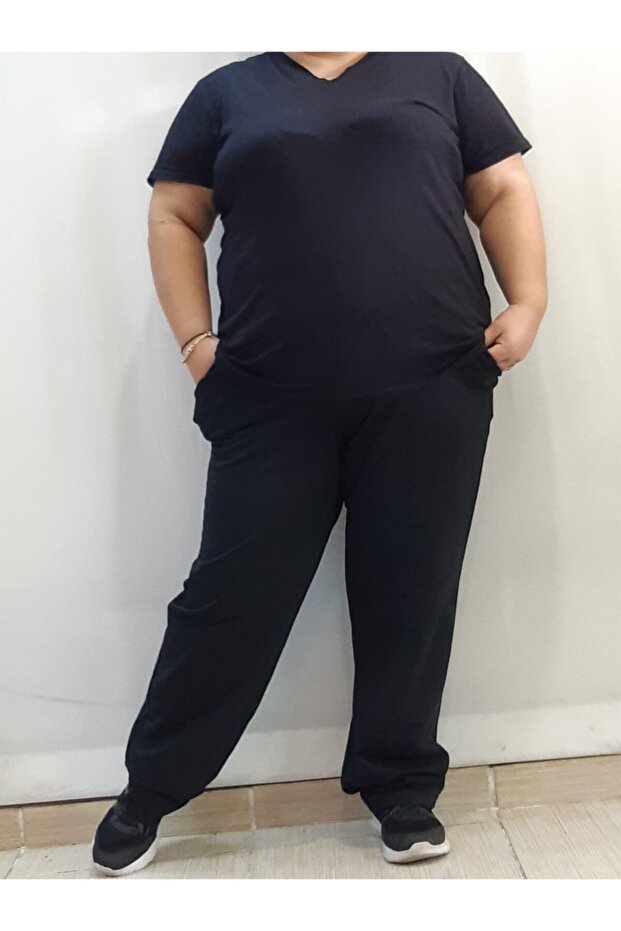 Knitted Black Trousers with Elastic Waist Pockets