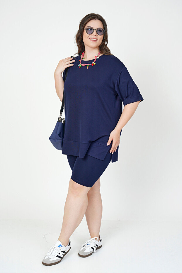 Basic Capital Tee - 3