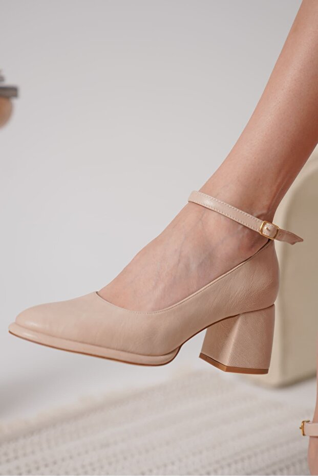 Josephine Premium Matte Nude Thick Heeled Shoes 7 cm