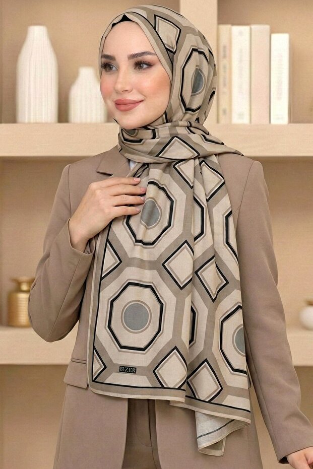 شال نسائي ناعم من القطن العضوي بنمط هندسي من فرو المنك