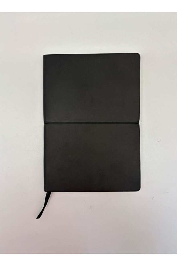 A5 Notebook with Elastic Closure 90 Lined Sheets