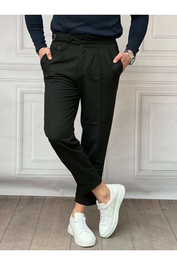 Bird's Eye Pattern Pleated Trousers with Belt Buckle Detail