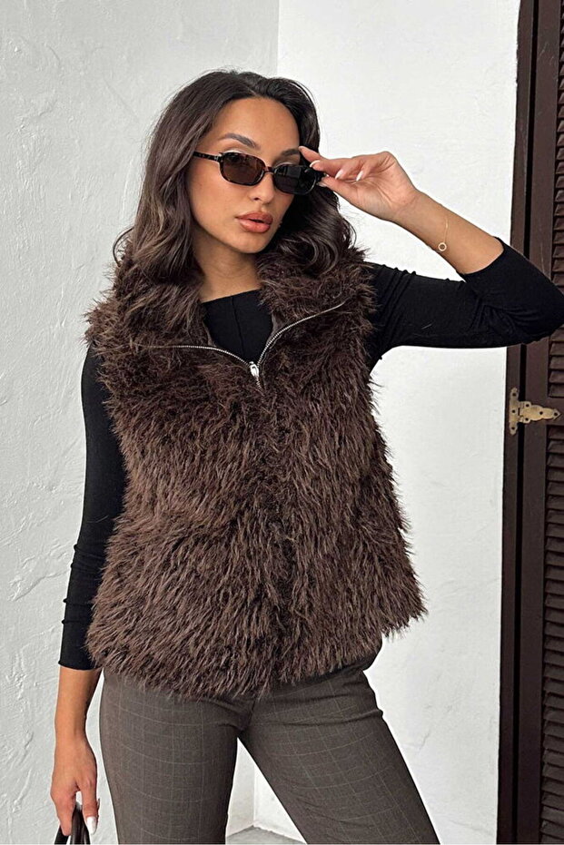 Artificial Fur Women's Vest – Zippered, Soft Textured - Dark Brown | Vmf2046