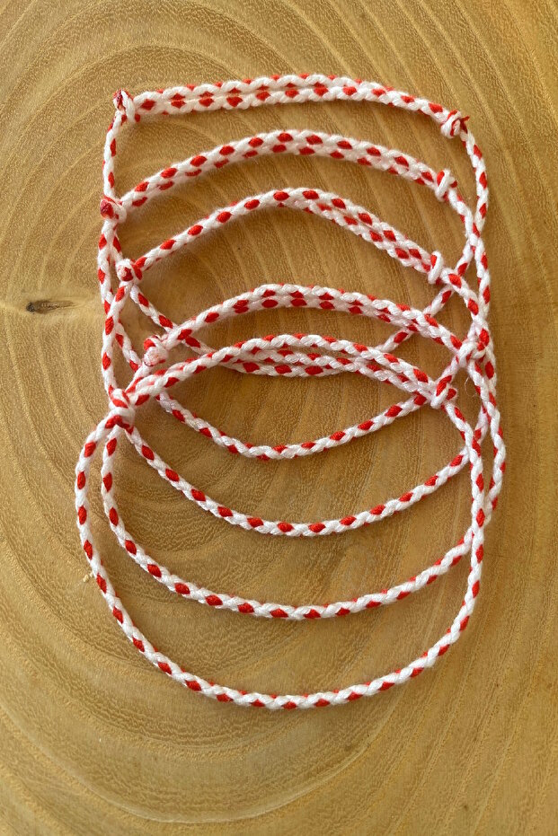 5-Piece Luxury White and Red Marteniçka Lucky Bracelet