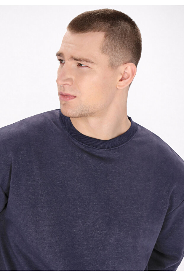 Sweatshirt - 5