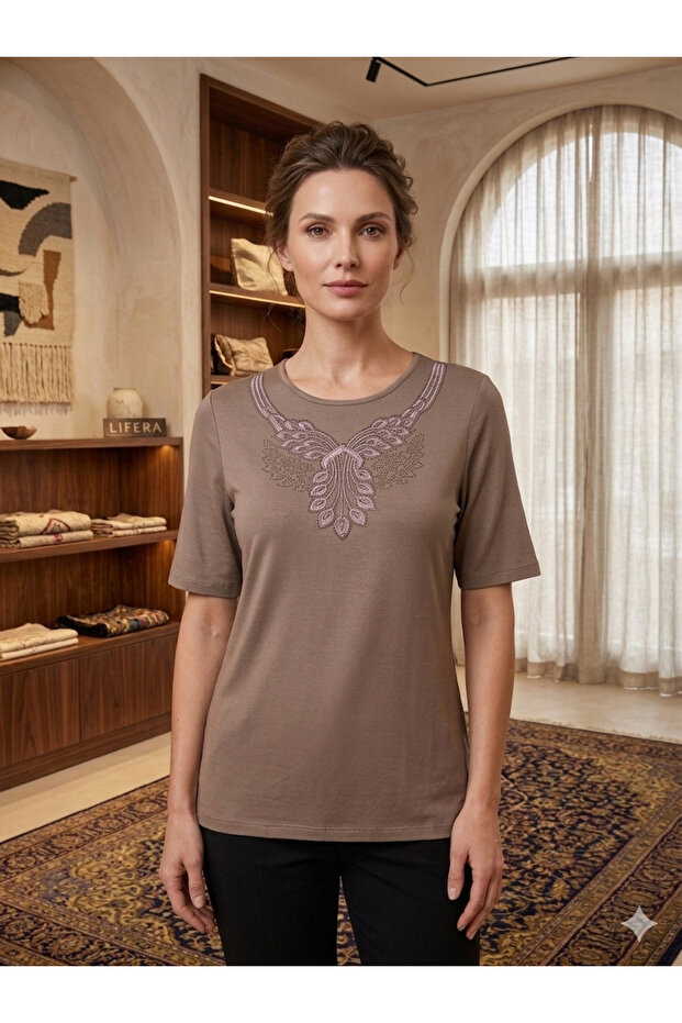 Relaxed Fit Short Sleeve Mom Blouse