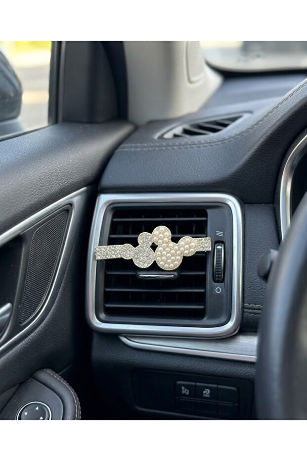 Minimal Strip Car Interior Air Conditioning Ornament with Pearls & Zircon Stones – Modern Luxury Auto Accessory