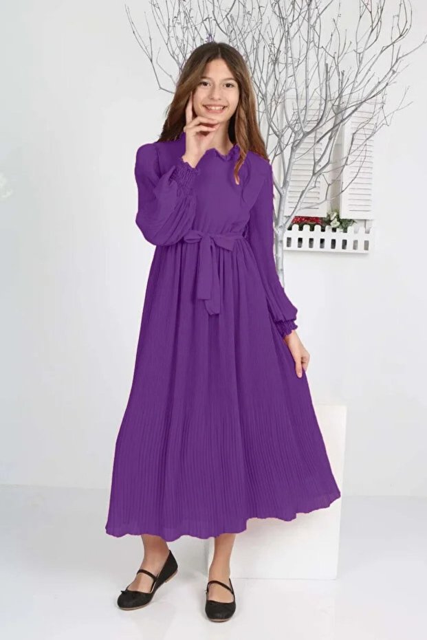 Youthful Girl Long Pleated Chiffon Modest Dress