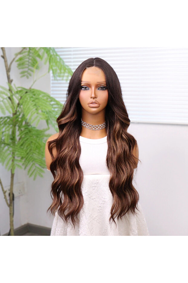 Caramel-Colored Shimmering and Ombre Tulle Wig