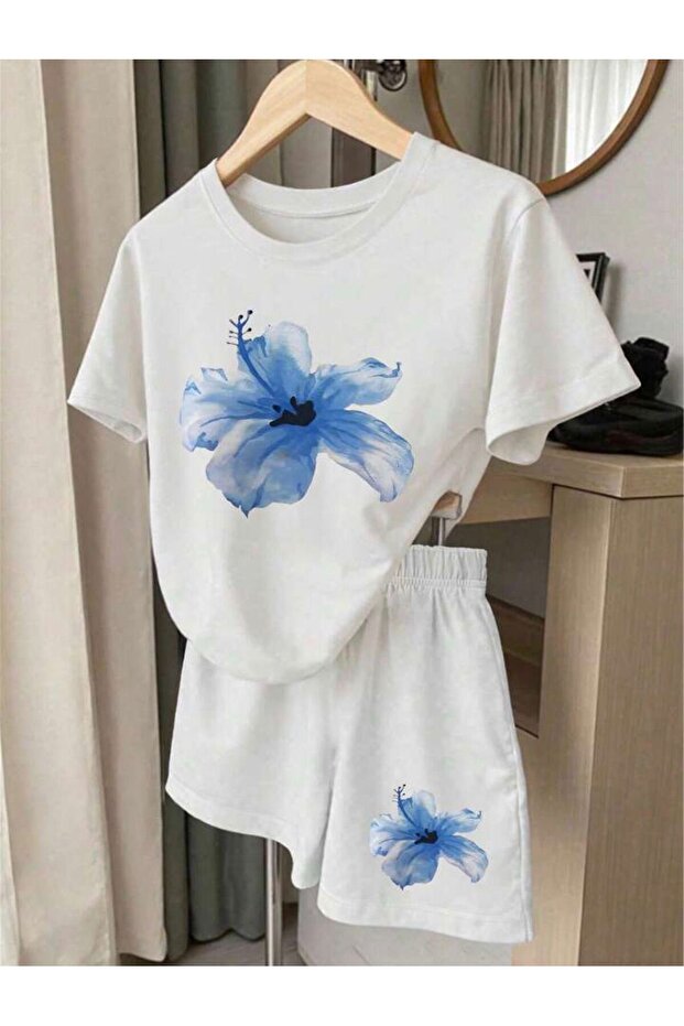 Girls' White Lotus Flower Printed Shorts Set