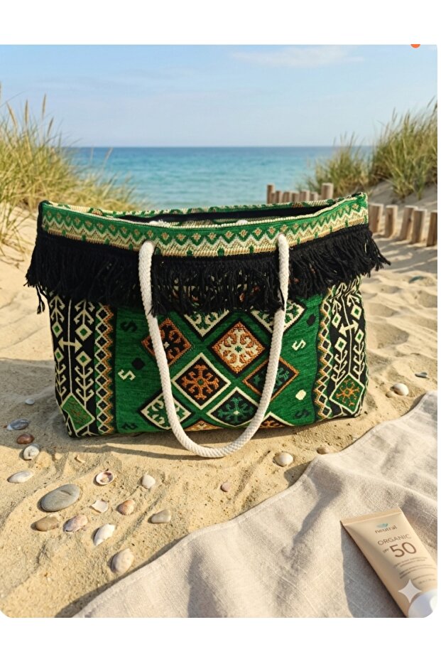 Large Internal Volume, Ethnic Elegance: 50X30 cm Green Bohemian Beach Bag