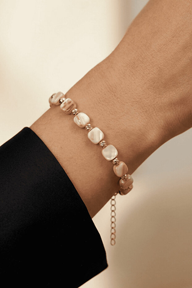 Women's Pink Beaded and Dorica Ball Bracelet