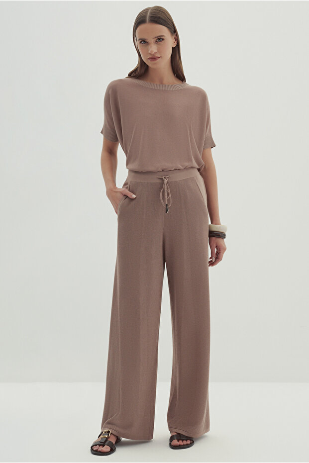 Lace-Up Knitwear Trousers