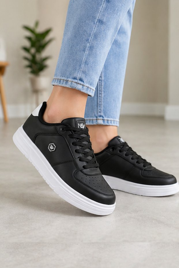 Daily Comfort Black and White Comfortable Daily Soft Sole 4 Season Trend Sneaker Shoes