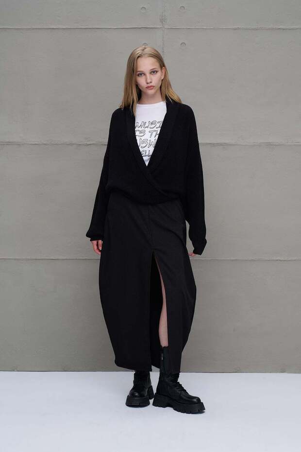Black Double-Breasted Collared Knitwear Cardigan 18050
