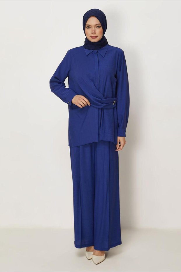 Shirt with Pants Collar Suit 46326