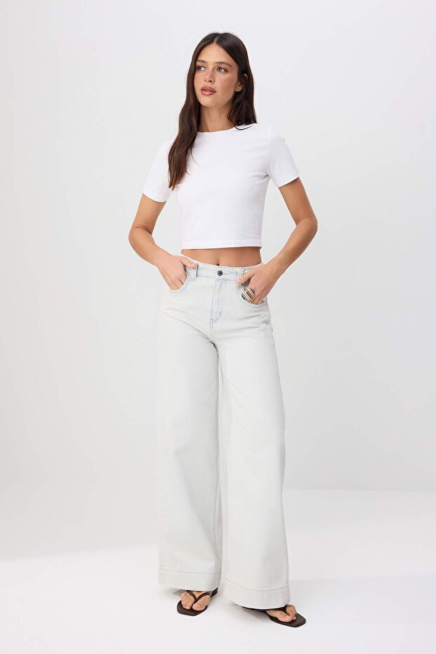 Açık Mavi DÖKÜMLÜ Kemer Detaylı Yüksek Bel %100 Pamuk Wide Leg Jeans TWOSS26JE00190 - 1