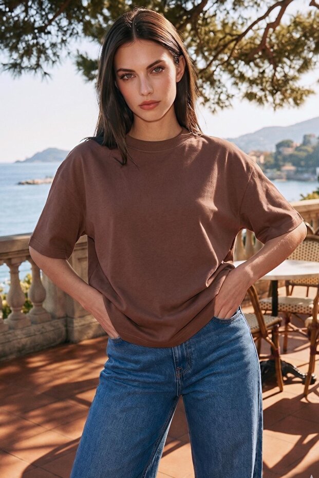 Women's Crew Neck Cotton Oversize Relaxed Short Sleeve T-Shirt Brown