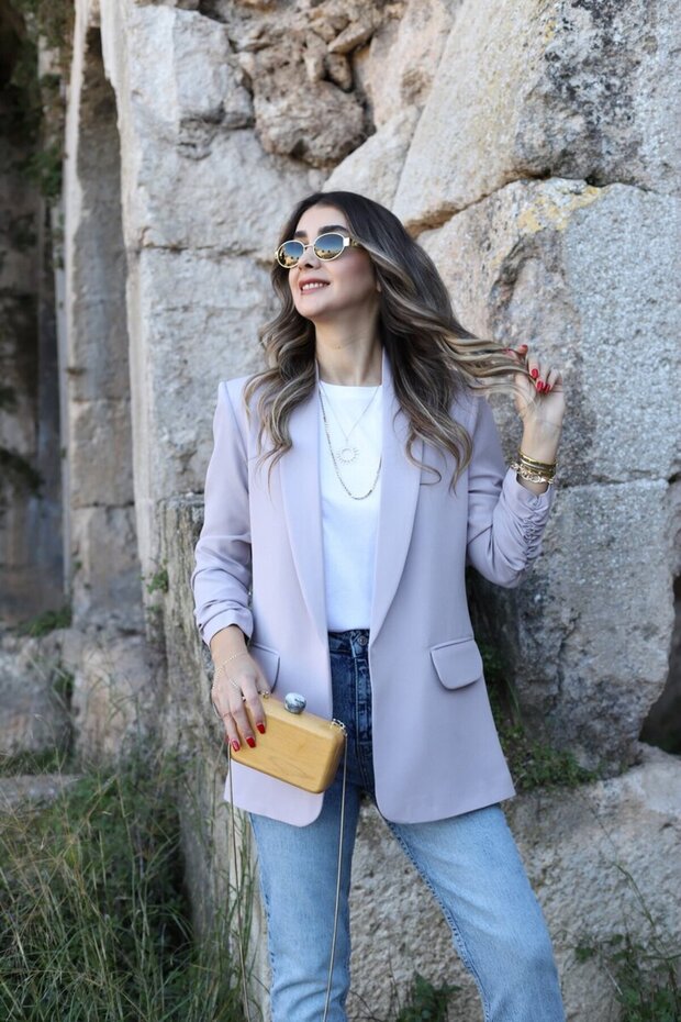 سترة رمادية بأكمام برباط