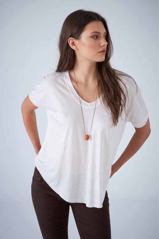 Women's Ecru V-Neck Comfortable T-Shirt App1310