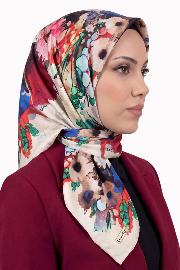 Women's Ecru Red Abstract Patterned Crystal Scarf