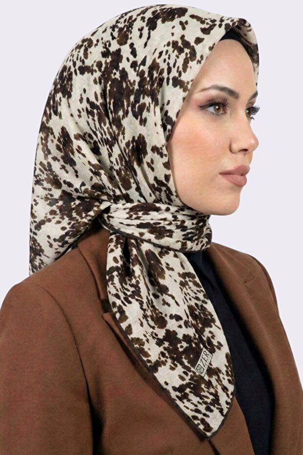 وشاح نسائي ناعم من القطن العضوي بنمط جلد الفهد الكريمي