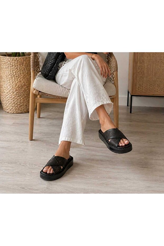 Genuine Leather Straw Platform Sole Women's Slippers