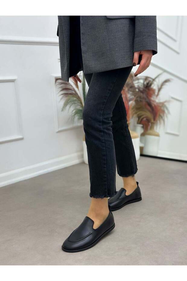 Black Skin Genuine Leather (Raisa) Women's Shoes