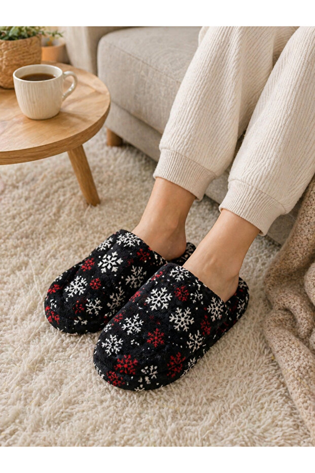 Women's Snowflake Printed Plush Non-Slip Sole Home Slippers