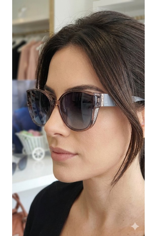 Trend Sunglasses - Stylish and Lightweight Women's Sunglasses with Smoked Gradient Lenses