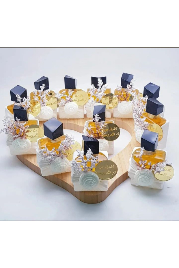 عطر توزيعات ليبري مع لوقو ( 12 حبة )