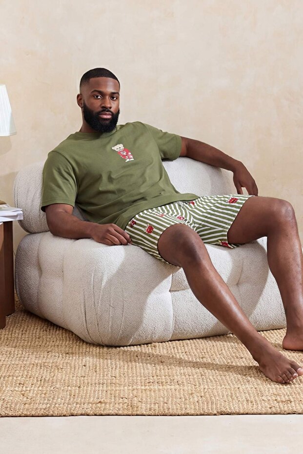 Büyük Beden Haki Regular Kesim Çizgili Ayıcık Desenli Örme Pijama Takımı TMNSS26AI00004 - 2